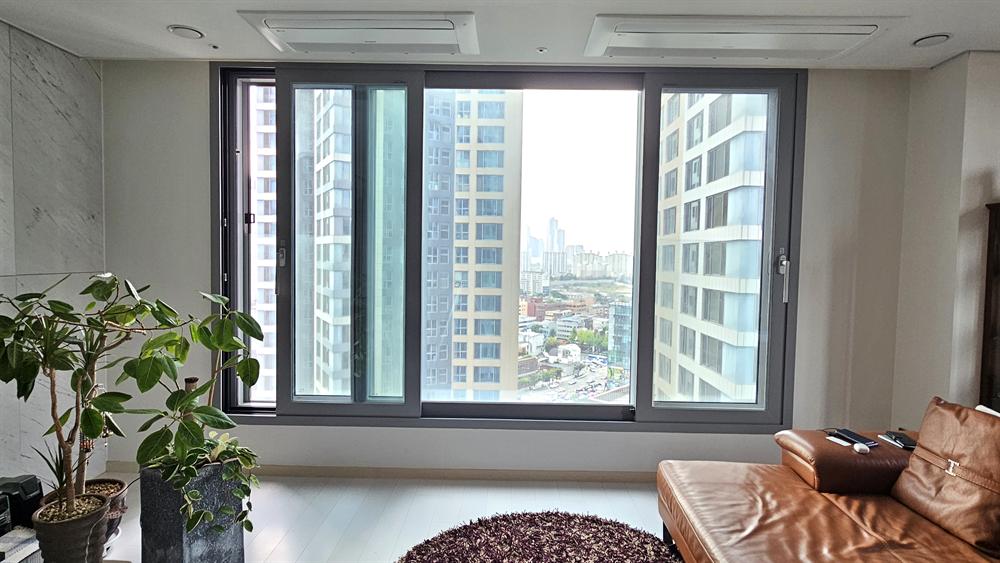 용산구 한강로 용산센트럴파크 거실 시공 전